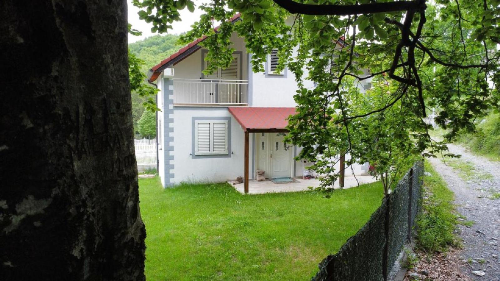 86 Villa Razem
